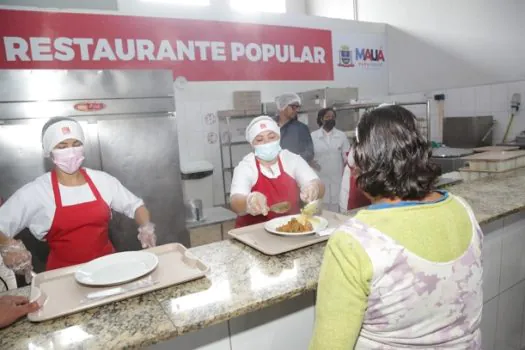 Restaurantes Popular e Móvel oferecem cardápios de Natal e de Ano-Novo