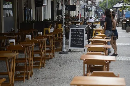 Bares e restaurantes têm o melhor desempenho do ano em julho