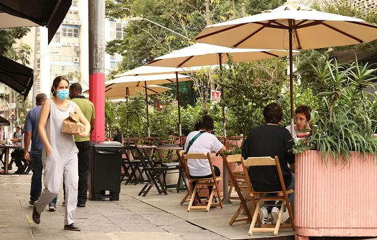 Prefeitura prorroga por 180 dias isenção de taxas para bares e restaurantes do Projeto Rua