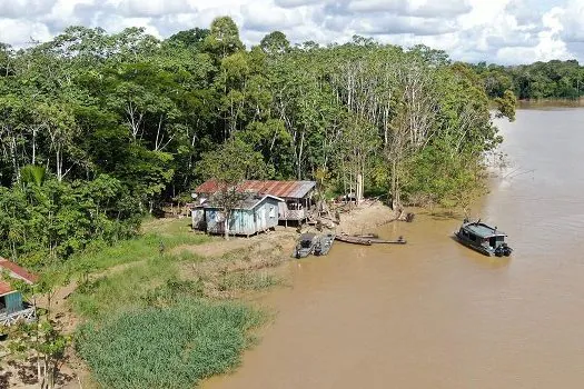 Restos mortais de Dom Phillips e Bruno Pereira são levados para Brasília