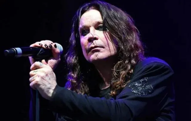 Ozzy diz que quer retornar aos palcos mesmo que ‘preso a uma placa com rodas’