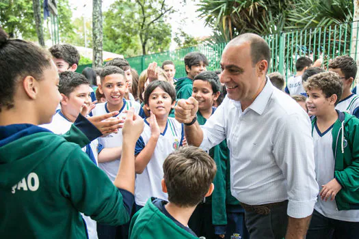 Auricchio debate Retomada da Educação Pós-Pandemia com especialistas