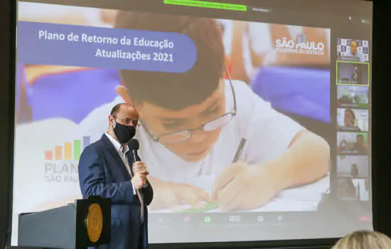 SP apresenta programa de volta às aulas na rede estadual a 645 prefeitos