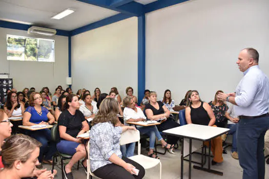 Prefeitura promove reunião entre diretores para aprimorar ações nas escolas