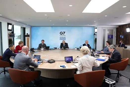 Líderes do G7 discutem emergência climática em último dia da cúpula