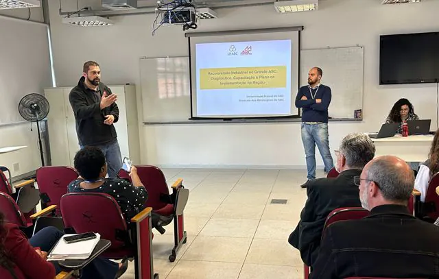 Agência GABC apresenta projeto de reconversão industrial para universidades e empresas