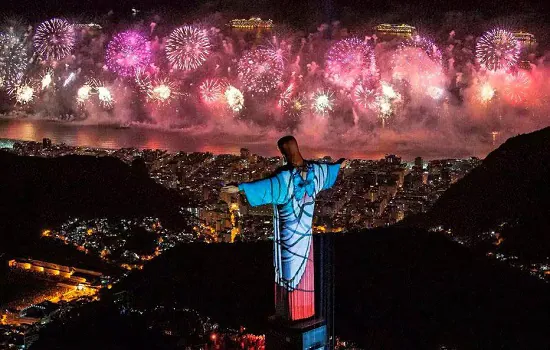 Governador do Rio sinaliza que haverá réveillon em Copacabana após pedido de Paes