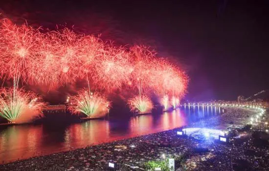 Réveillon injetou quase R$ 2 bi na economia do Rio; número de turistas cresce