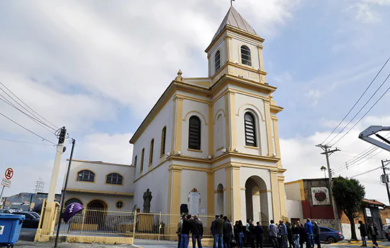 Paróquia São Caetano é entregue revitalizada pela Prefeitura