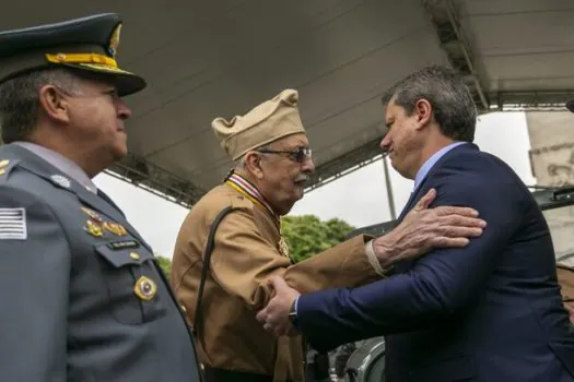 Desfile de 91 anos da Revolução Constitucionalista reúne grande público no Ibirapuera