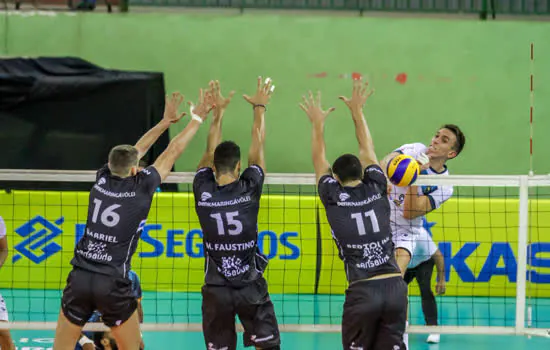 Superliga Banco do Brasil: Pacaembu/Ribeirão Preto supera Denk Academy Maringá Vôlei