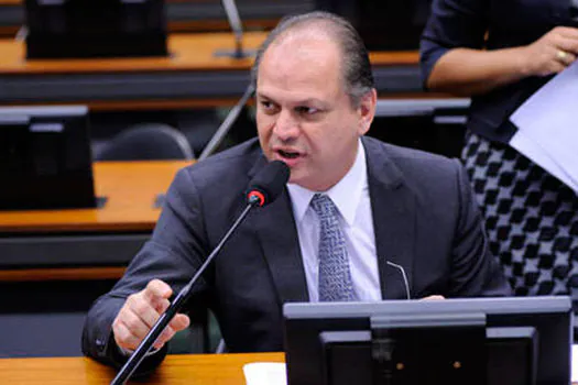 Deputado desde 95, Ricardo Barros relatou projeto ‘anti-Lava jato’