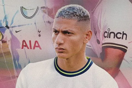 Richarlison é anunciado pelo Tottenham com vínculo por cinco temporadas