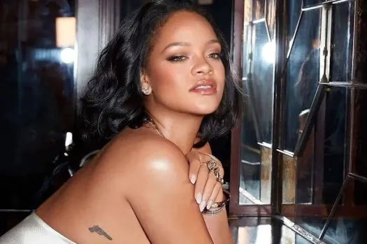 Rihanna está preparando turnê mundial para 2024 e dois álbuns