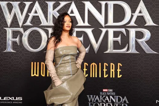 Rihanna marca presença na première de “Pantera Negra: Wakanda Para Sempre