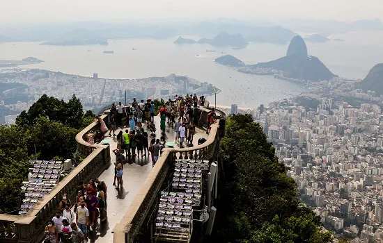 Rio de Janeiro cria dia para celebrar fim das restrições contra covid