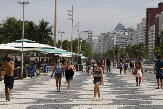 Rio registra alta de 313% em internações e 172% em óbitos por covid-19