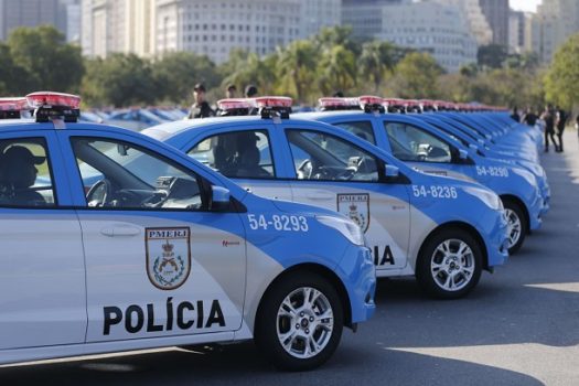 Turista italiano é atacado por assaltantes na Praia do Flamengo, Rio de Janeiro