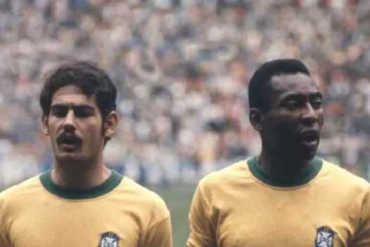 Rivellino se despede de Pelé nas redes sociais: ‘A bola está em pranto’