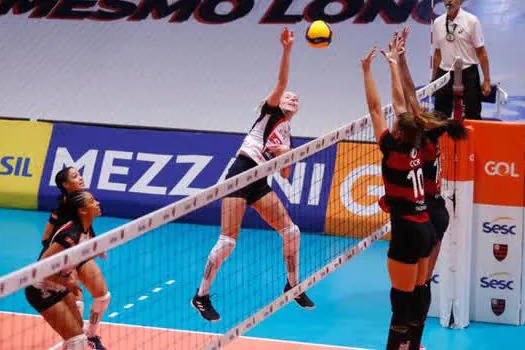 Superliga Banco do Brasil: Sesi Vôlei Bauru e Sesc RJ Flamengo decidem vaga nesta sexta