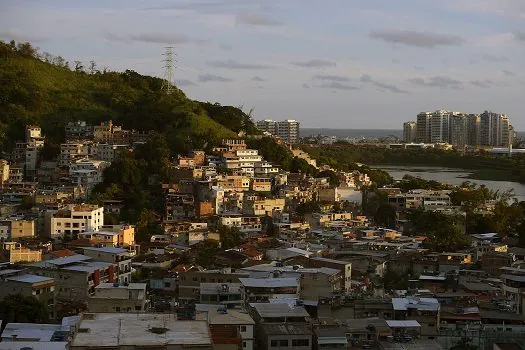 Exploração ilegal de imóveis leva polícia do RJ a combater milícia