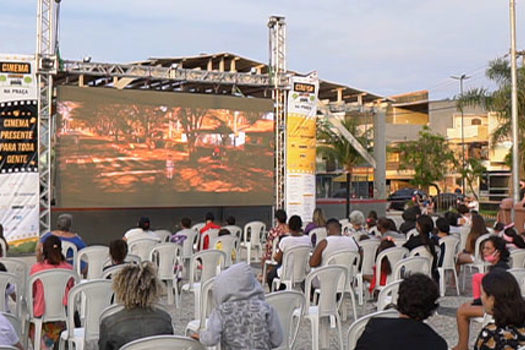 Projeto ‘Cinema Presente na Praça’ encerra ciclo de apresentações neste final de semana _x000D_