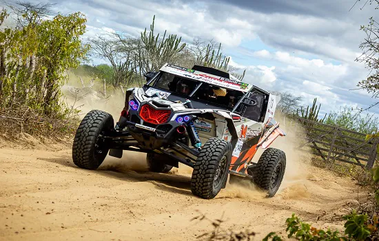 Rally RN 1500: UTVs da Território Motorsport completam o 1º dia