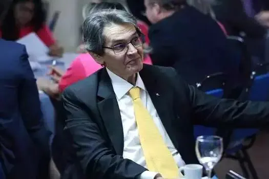 Roberto Jefferson diz que Bolsonaro ‘fraquejou’ e defende Mourão para presidente