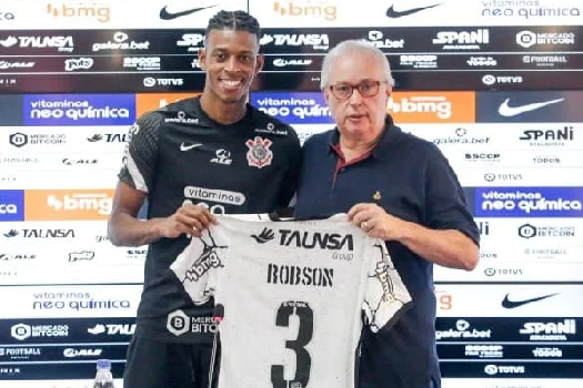 Robson Bambu veste a 3 do Corinthians e quer resgatar a alegria: “Desafio grande”