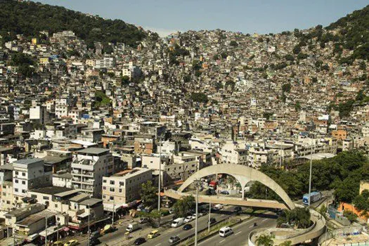 Estudo aponta que milícias dominam 57% da área do Rio