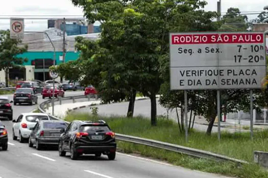 Rodízio municipal de veículos em São Paulo volta a vigorar na 2ª feira