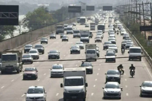 SP suspende rodízio de veículos na véspera de feriado