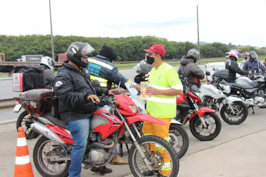 CCR RodoAnel orienta motociclistas sobre pilotagem segura nas rodovias