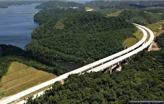 Secretaria de Logística e Artesp planejam expansão do sistema free-flow nas rodovias