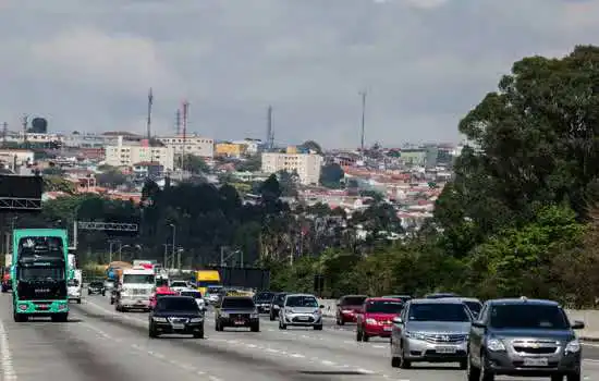 Governo de SP instala projeto-piloto do primeiro sistema de pedágio free flow do Brasil