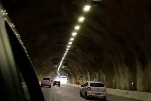 Rodovias apresentam lentidão e congestionamento na manhã desta quarta-feira