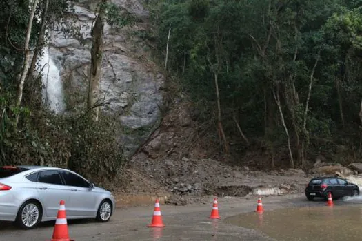 Turistas encontram dificuldades para retornar para casa