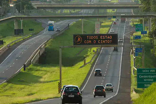 Circulação de veículos em rodovias brasileiras volta a registrar queda em novembro