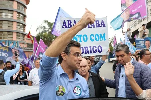 Rodrigo Garcia reúne apoiadores no último ato de campanha antes do 1º turno