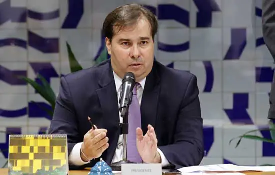 Ter nascido no Chile não impede Rodrigo Maia de ser presidente da Câmara