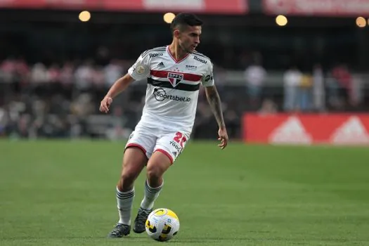 Nestor evolui em recuperação, mas continua como desfalque no São Paulo_x000D_