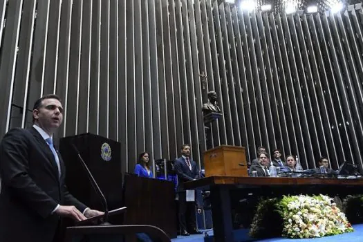 Rodrigo Pacheco é reeleito presidente do Senado