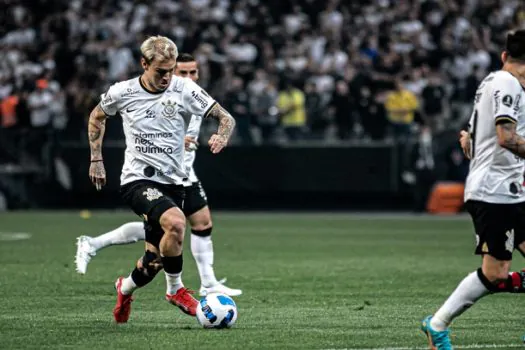 Róger Guedes critica ´postura do Corinthians na derrota para o Botafogo