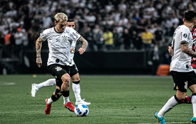 Róger Guedes critica ´postura do Corinthians na derrota para o Botafogo