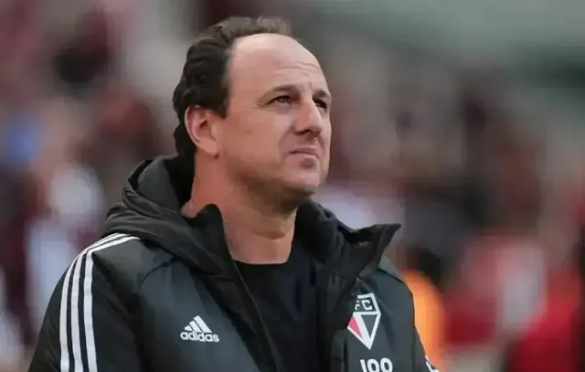 Rogério Ceni pressiona departamento médico para a fase final do Paulistão