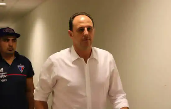 Rogério Ceni deixa o comando técnico do Fortaleza e acerta com o Cruzeiro