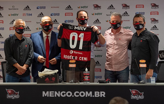Rogério Ceni é apresentado como técnico do Flamengo
