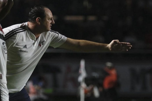 Rogério Ceni exalta elenco do São Paulo, mas lamenta lesões antes do Brasileirão