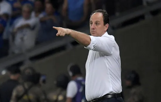 Rogério Ceni se desentende com torcedor do São Paulo em Cuiabá