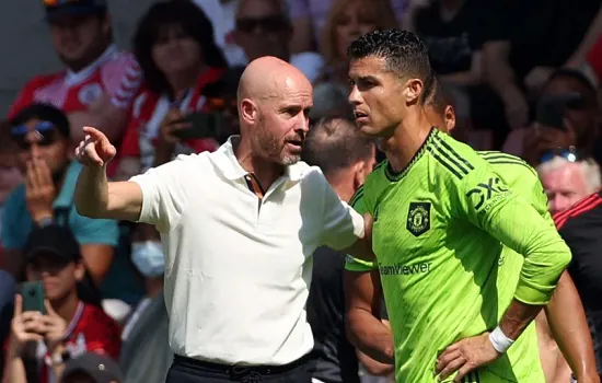 Técnico do United diz que puniu Ronaldo porque ele se recusou a entrar em campo